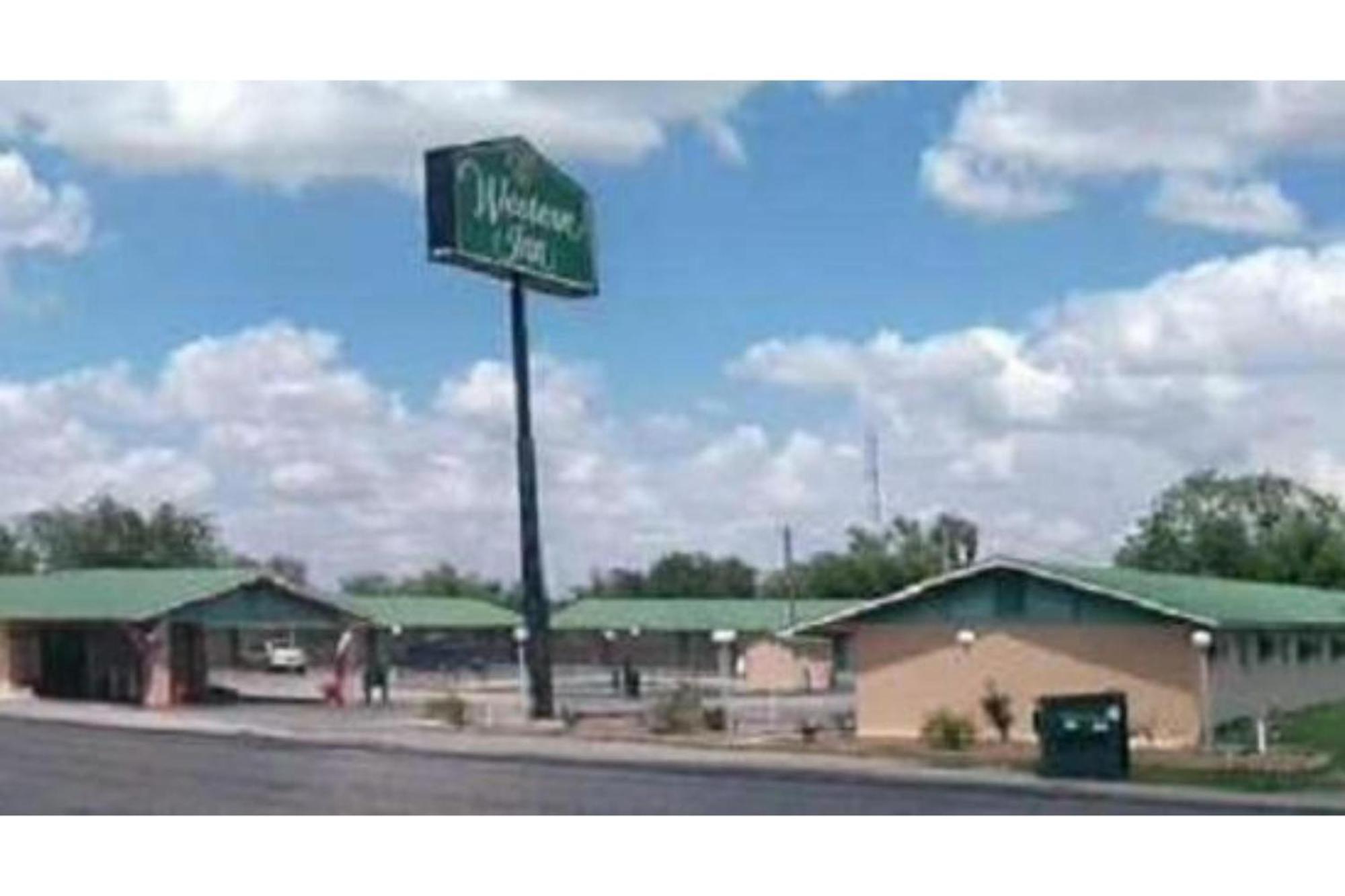 Western Inn Hamilton ภายนอก รูปภาพ